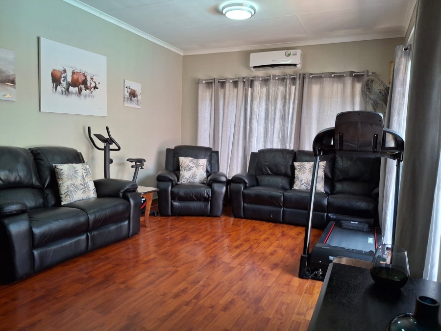 3 Bedroom Property for Sale in Sasolburg Ext 11 Free State